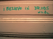 i believe in drugsPas de commentaires.
